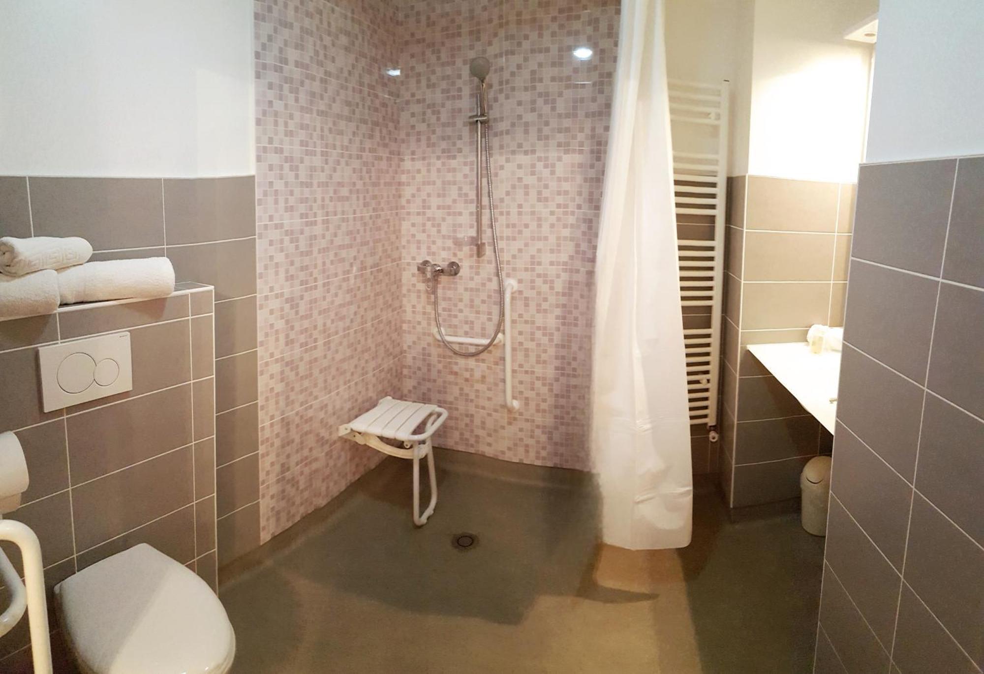 Hotel Restaurant Et Pension Soiree Etape Bel Air 바라뤽레벵즈 외부 사진